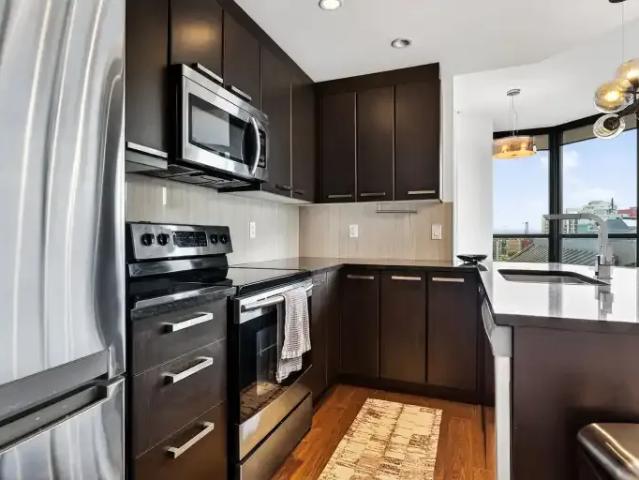 Condo 2 Bedroom For Rent Calgary AB 2600 ES104434243