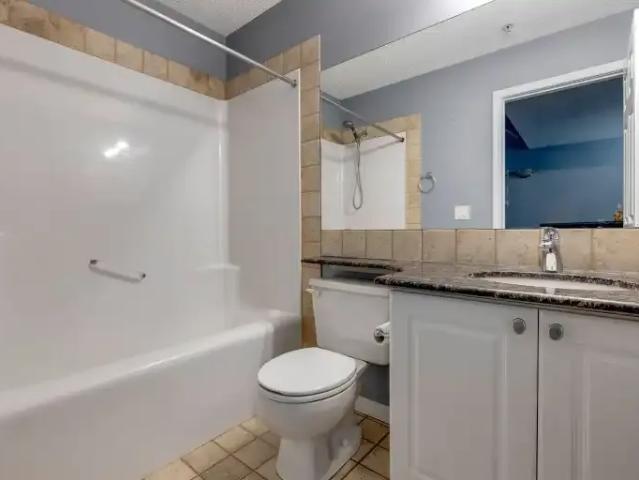 Condo 2 Bedroom For Rent Calgary AB 2600 ES102204046