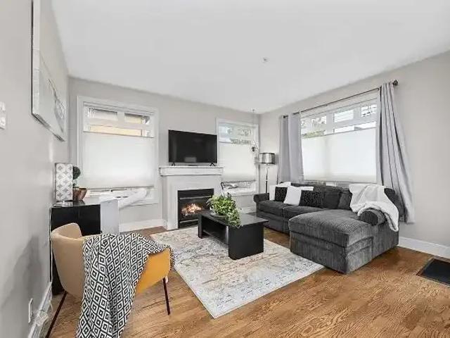 Condo 2 Bedroom For Rent Calgary AB 2650 ES104401576