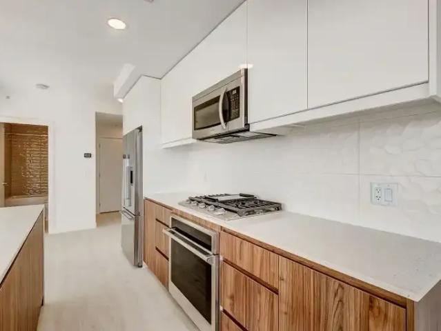 Condo 2 Bedroom For Rent Calgary AB 2675 ES104180439