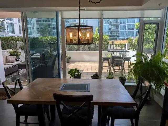 Condo 2 Bedroom For Rent Calgary AB 2900 ES105071556