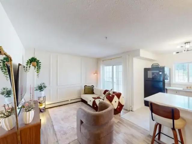 Condo 2 Bedroom For Rent Calgary AB 2900 ES103151719