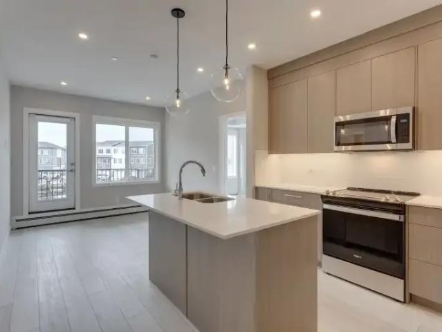 Condo 2 Bedroom For Rent Chestermere AB 1700 ES103798415