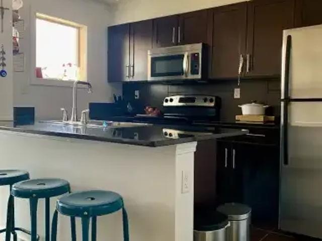 Condo 2 Bedroom For Rent Airdrie AB 2000 ELS103030688