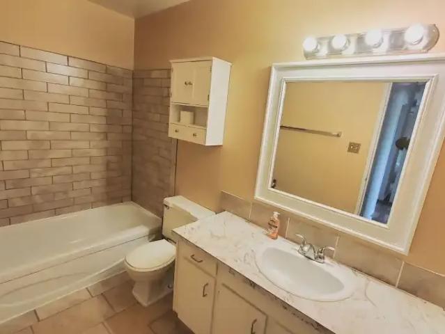 Condo 2 Bedroom For Rent Edmonton AB 1250 ELS101148890