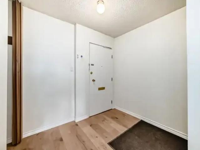 Condo 2 Bedroom For Rent Edmonton AB 1599 ES105004627