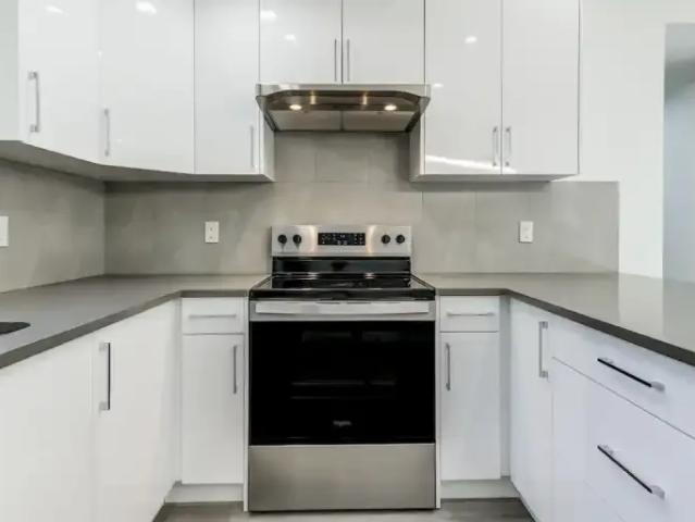 Condo 2 Bedroom For Rent Edmonton AB 1975 ES102306463