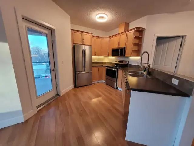 Condo 2 Bedroom For Rent Edmonton AB 1975 ES103651908