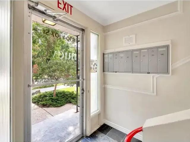 Condo 2 Bedroom For Rent Edmonton AB 2250 ELS101185294