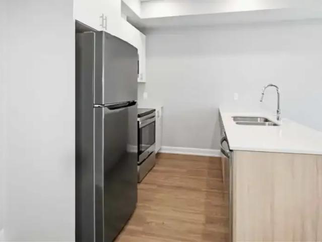 Condo 2 Bedroom For Rent Ottawa ON 2520 ELS98464030