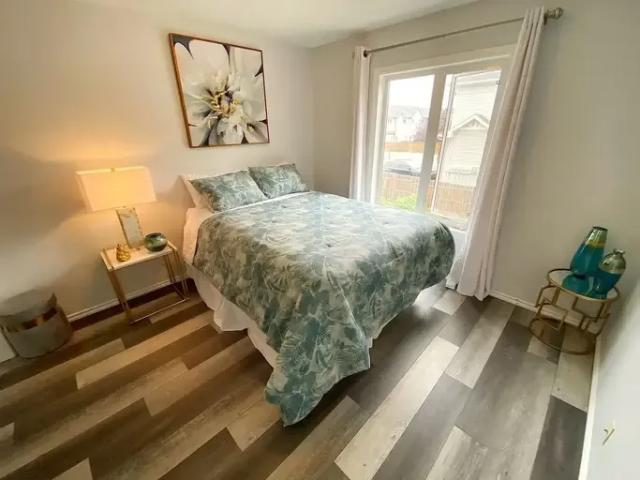 Condo 2 Bedroom For Rent Strathmore AB 2050 ES98746975