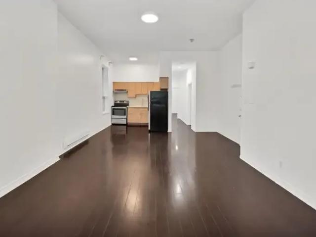 Condo 2 Bedroom For Rent Toronto ON 2241 ES99879040
