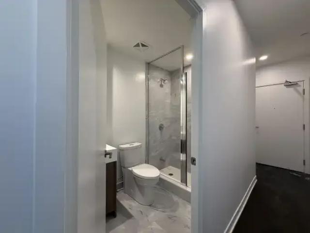 Condo 2 Bedroom For Rent Vaughan ON 3000 ELS102794873