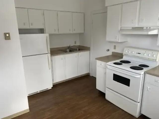 Condo 2 Bedroom For Rent Vancouver BC 2250 ES101948291