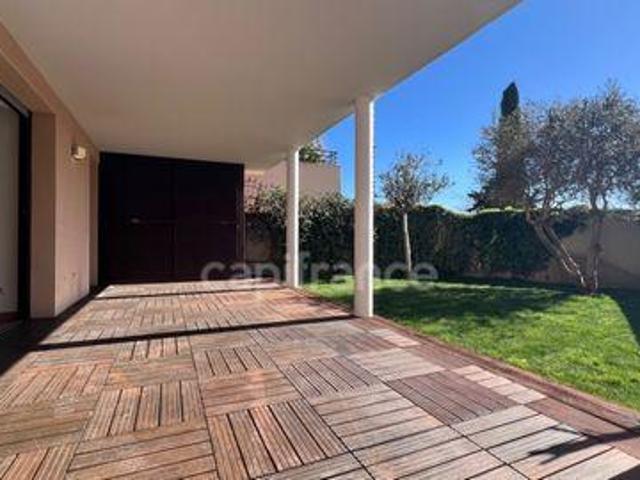 Condo 2 chambres, AIGUES MORTES Languedoc Roussillon 30220 ES90387328