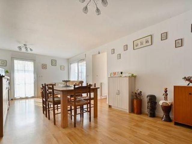 Condo 2 chambres, SAINTES Poitou Charentes 17100 DS87742904