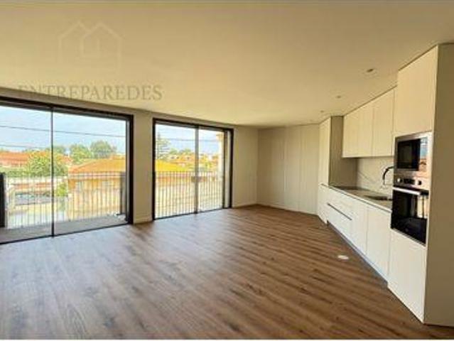 Condo 2 quarto, Vila Nova de Gaia Porto DLS102252409