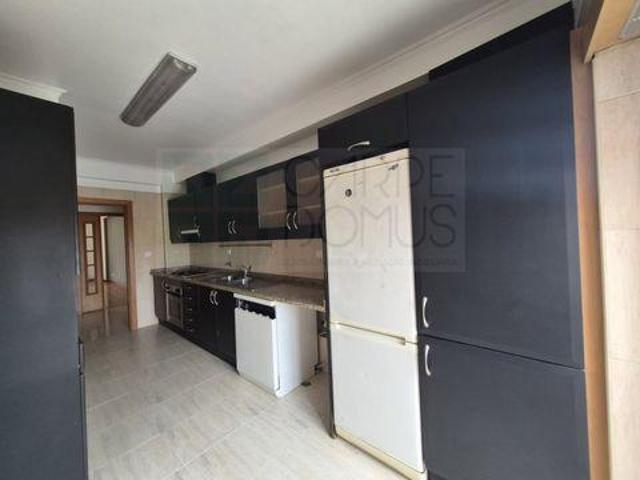 Condo 2 quarto, Almada Setúbal DS100131232