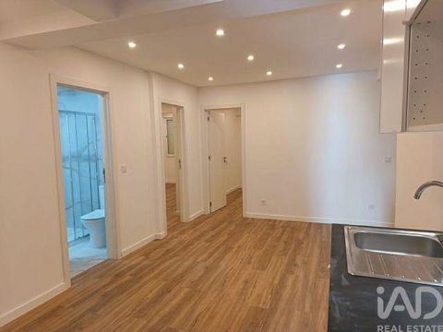 Condo 2 quarto, Amadora Lisboa DLS102558022