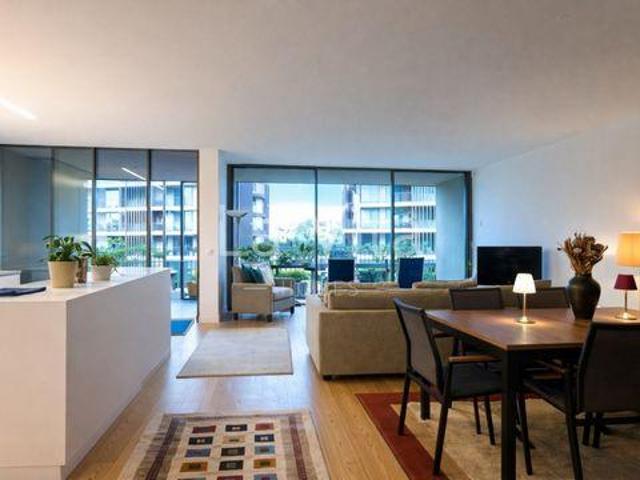 Condo 2 quarto, Cascais Lisboa DLS98763449