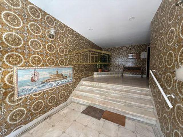 Condo 2 quarto, Oeiras Lisboa DLS100785526