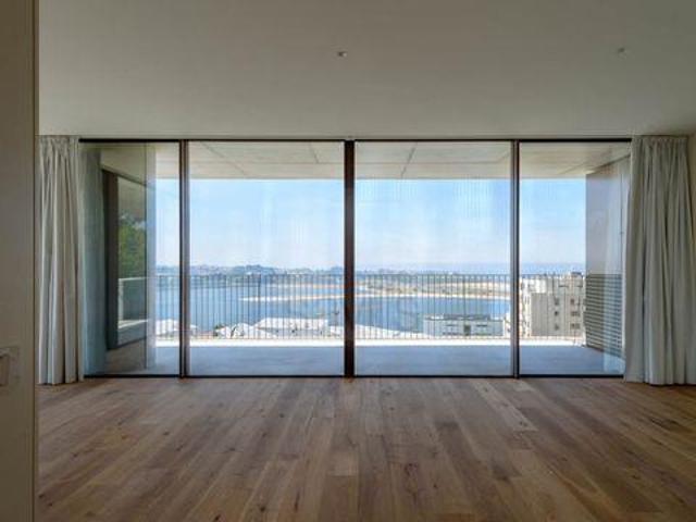 Condo 2 quarto, Porto Porto 4150 000 DLS96316792