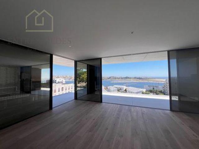 Condo 2 quarto, Porto Porto DLS96181057