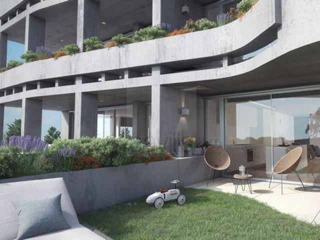 Condo 2 quarto, Porto Porto DLS100739532