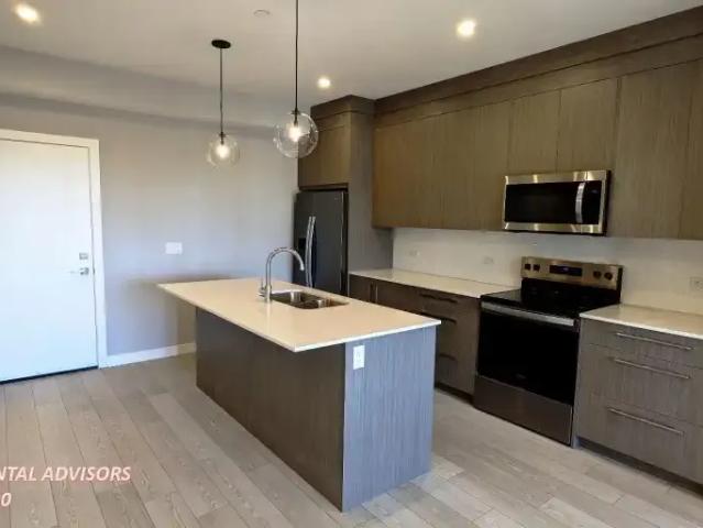 Condo 2.5 Bedroom For Rent Calgary AB 1850 ES103379997