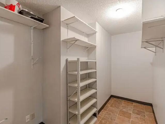 Condo 3 Bedroom For Rent Calgary AB 1750 ELS103091544