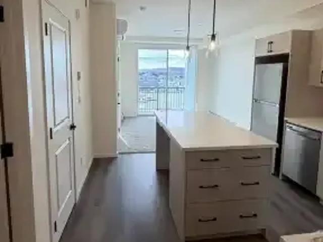 Condo 3 Bedroom For Rent Calgary AB 2000 ES102847139