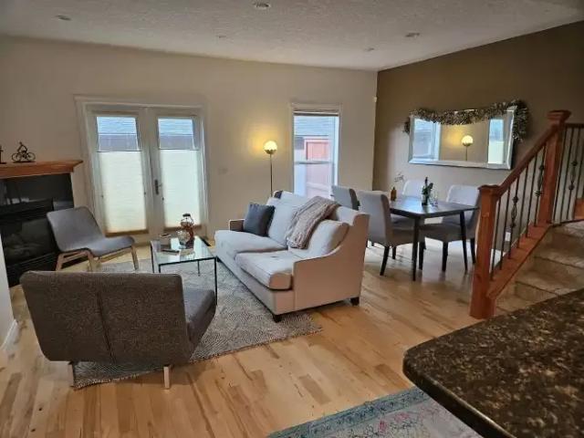 Condo 3 Bedroom For Rent Calgary AB 2950 ES104141497