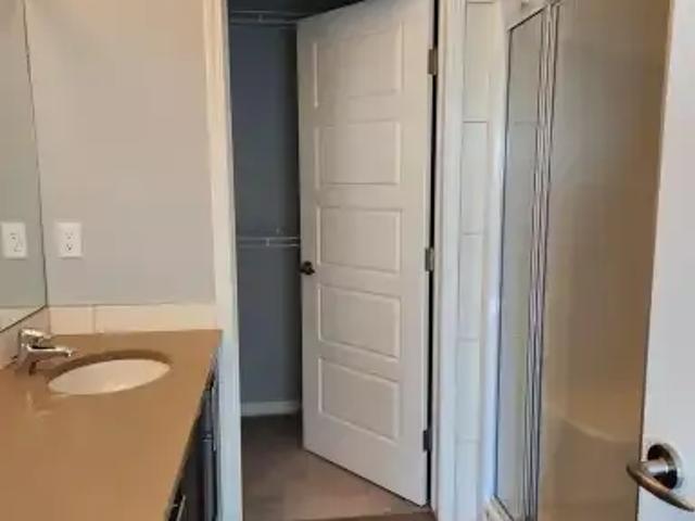 Condo 3 Bedroom For Rent Airdrie AB 2000 ES104972593