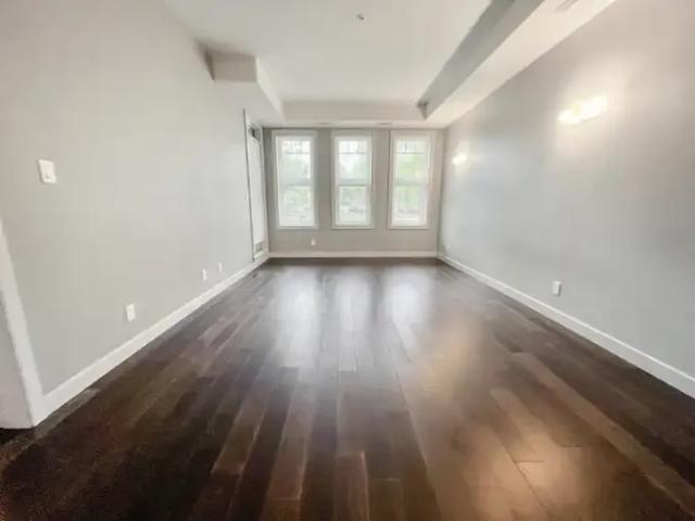 Condo 3 Bedroom For Rent Edmonton AB 2475 ES103119027