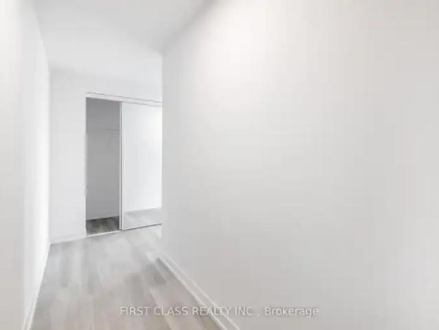 Condo 3 Bedroom For Rent Toronto ON 3800 ES103695157
