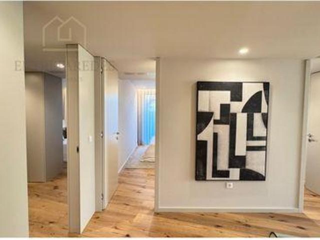 Condo 3 quarto, Vila Nova de Gaia Porto DLS100577987