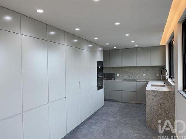 Condo 3 quarto, Vila Nova De Gaia Porto DS102474633