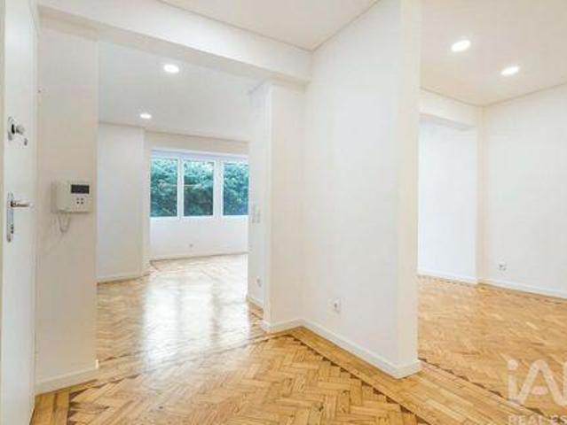 Condo 3 quarto, Almada Setubal DS102209898