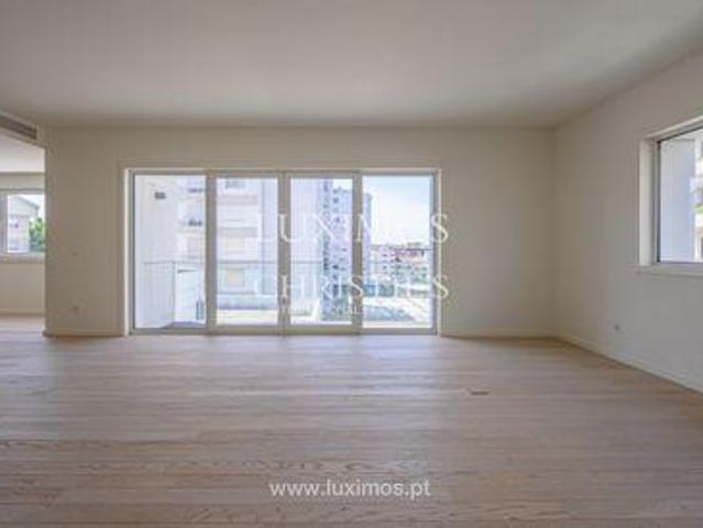 Condo 3 quarto, Antas e Paranhos PORTO DLS102774248