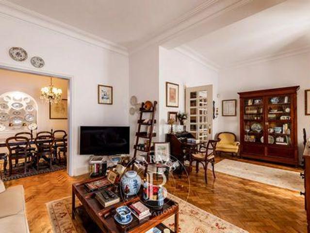 Condo 3 quarto, Areeiro Lisboa 1000 180 DLS102440533