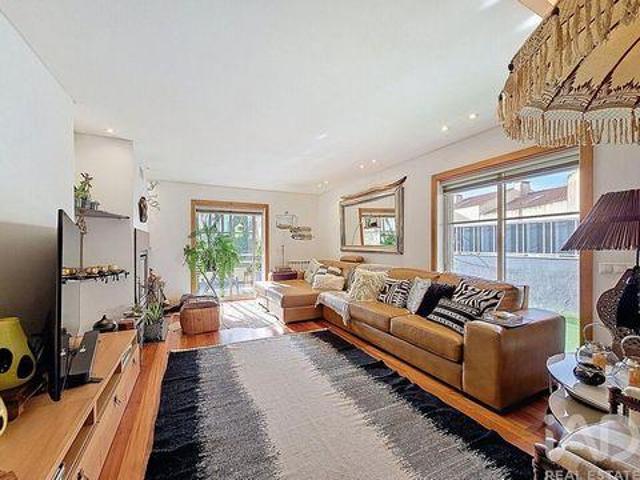 Condo 3 quarto, Cascais Lisboa DLS99519114