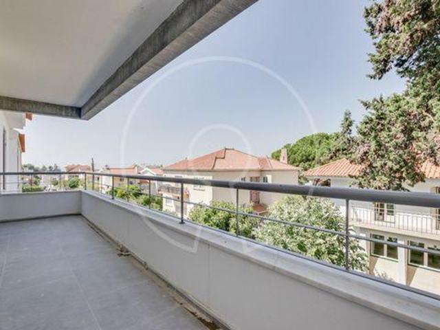 Condo 3 quarto, Cascais Lisboa DLS102721772