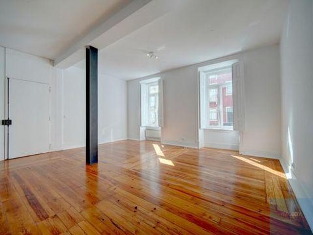 Condo 3 quarto, Lisboa Lisboa 1350 066 DLS101027472