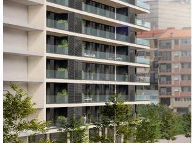 Condo 3 quarto, Porto Porto 4100 116 DS100341926