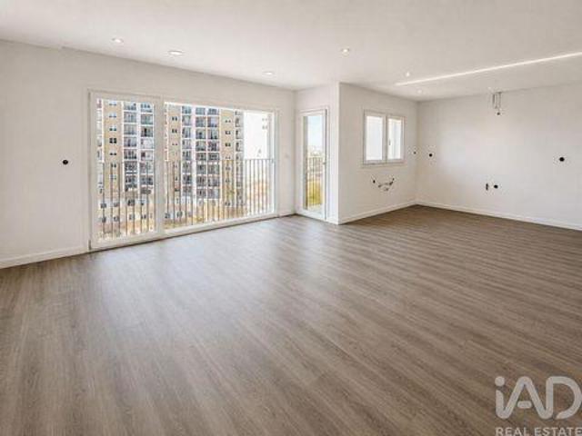 Condo 3 quarto, Seixal Setubal DS102209880