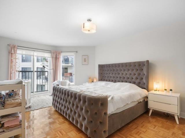 Condo 3 1/2 offrant un ambiance chaleureuse, courte et longue durée