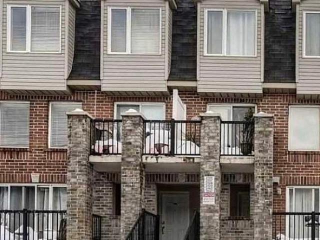 Condo Townhouse 2+1 Bed 2 Bath Private Entrance