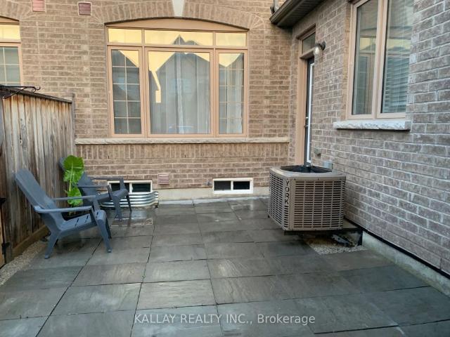 Condo Townhouse For Lease | N9259574