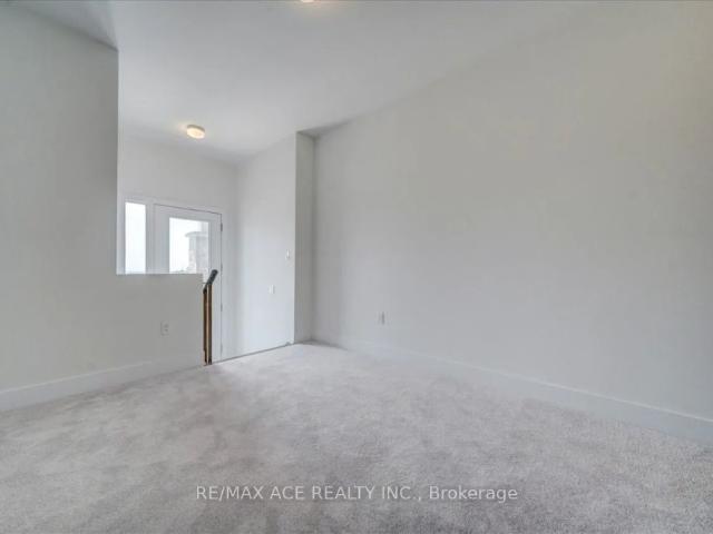Condo Townhouse For Lease | E9033646