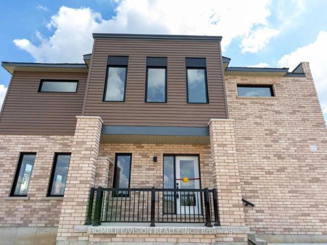 Condo Townhouse For Lease | S9230275